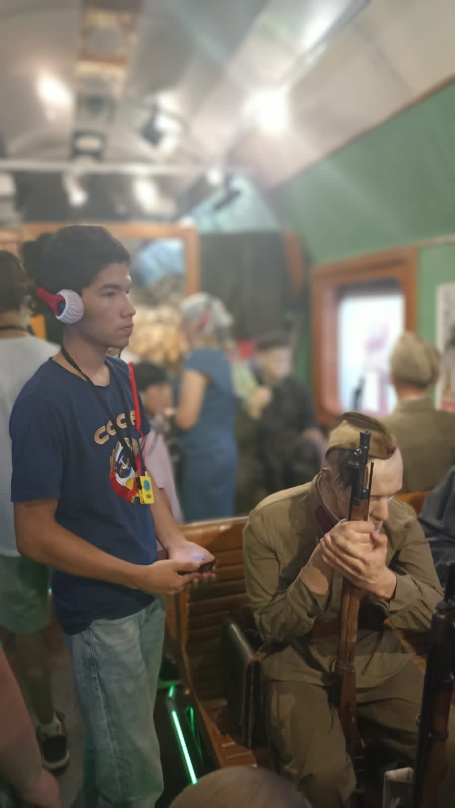 8поезд про войну.jpeg